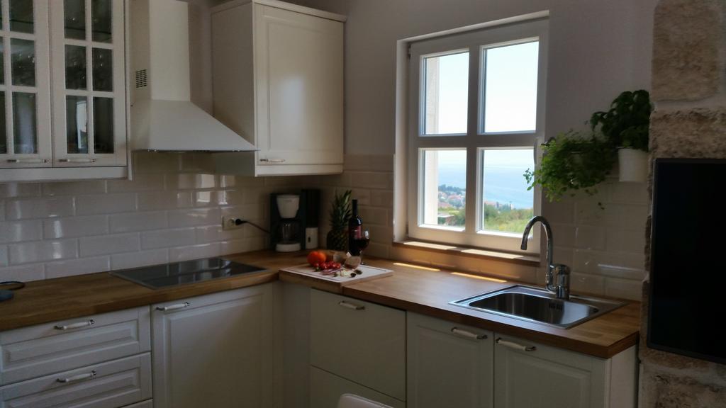 Lolita Apartment Bol